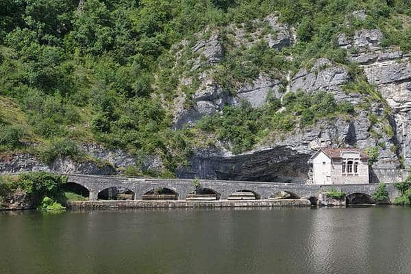 fontaine-des-chartreux