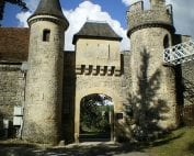 chateau de Cénevières